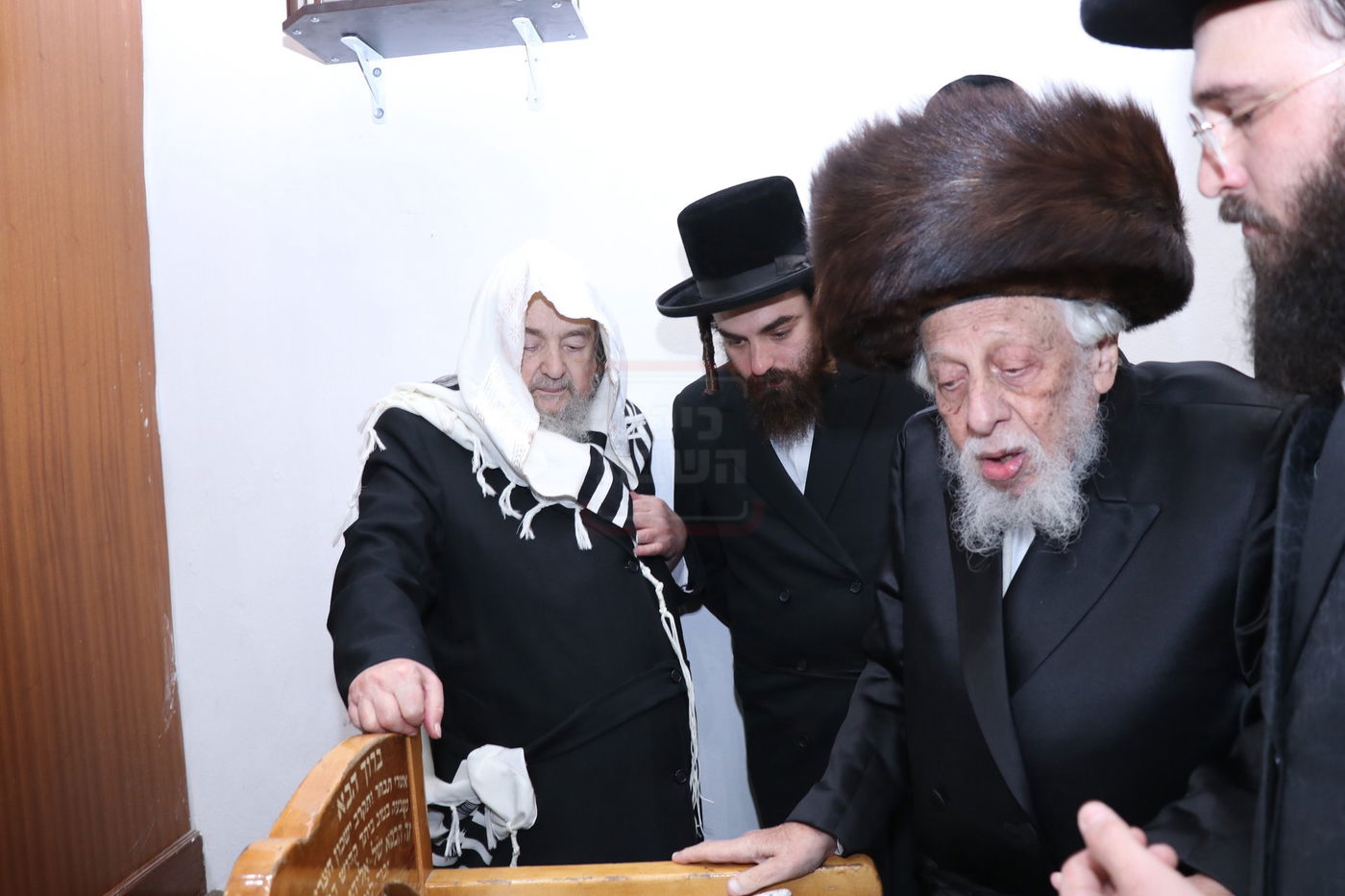 ברית בשמחת הברית בחצרות קוזמיר - ביאלה - קופיטשניץ - לעלוב בית שמש