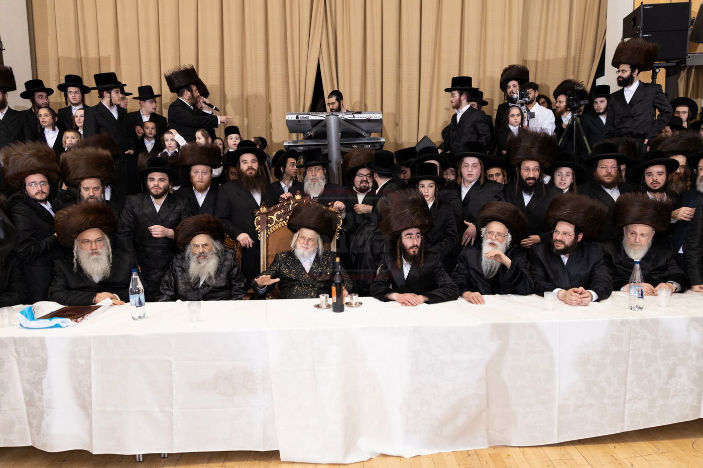 האדמו"ר ממונקאטש בביקור בלונדון