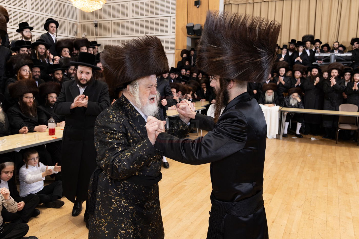 האדמו"ר ממונקאטש בביקור בלונדון