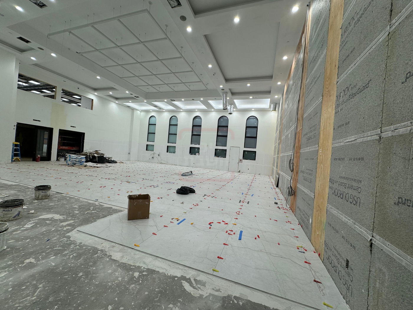 התחלת הבניה בצאנז קלויזנבורג בחודש אלול האחרון