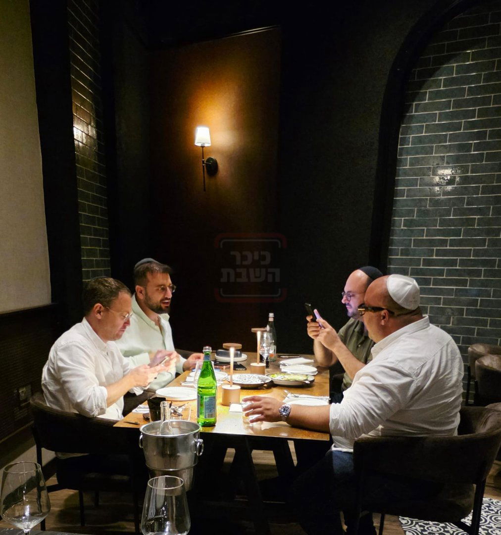 הח"כ שברח מריאיון | 'זופניק בכיכר' עם כל התמונות, הנייעס והחשיפות של השבוע