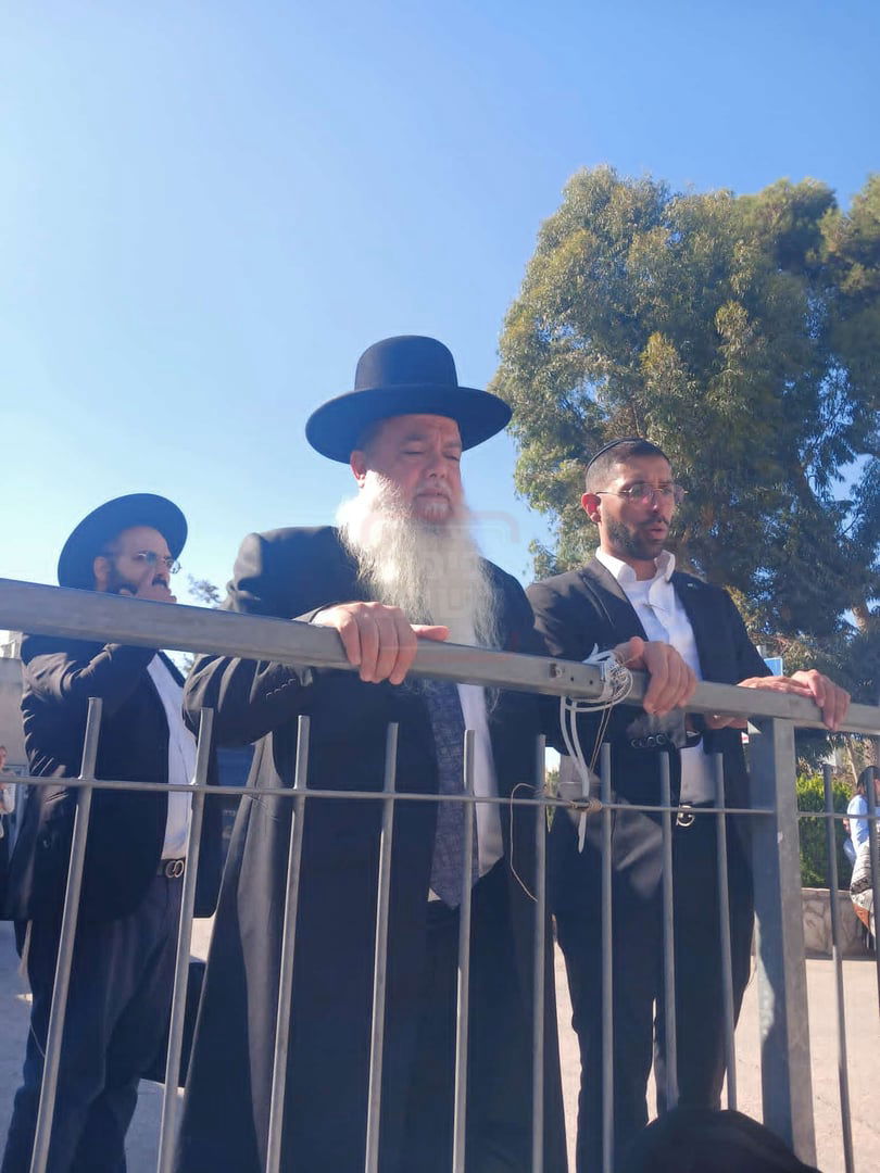 הח"כ שברח מריאיון | 'זופניק בכיכר' עם כל התמונות, הנייעס והחשיפות של השבוע