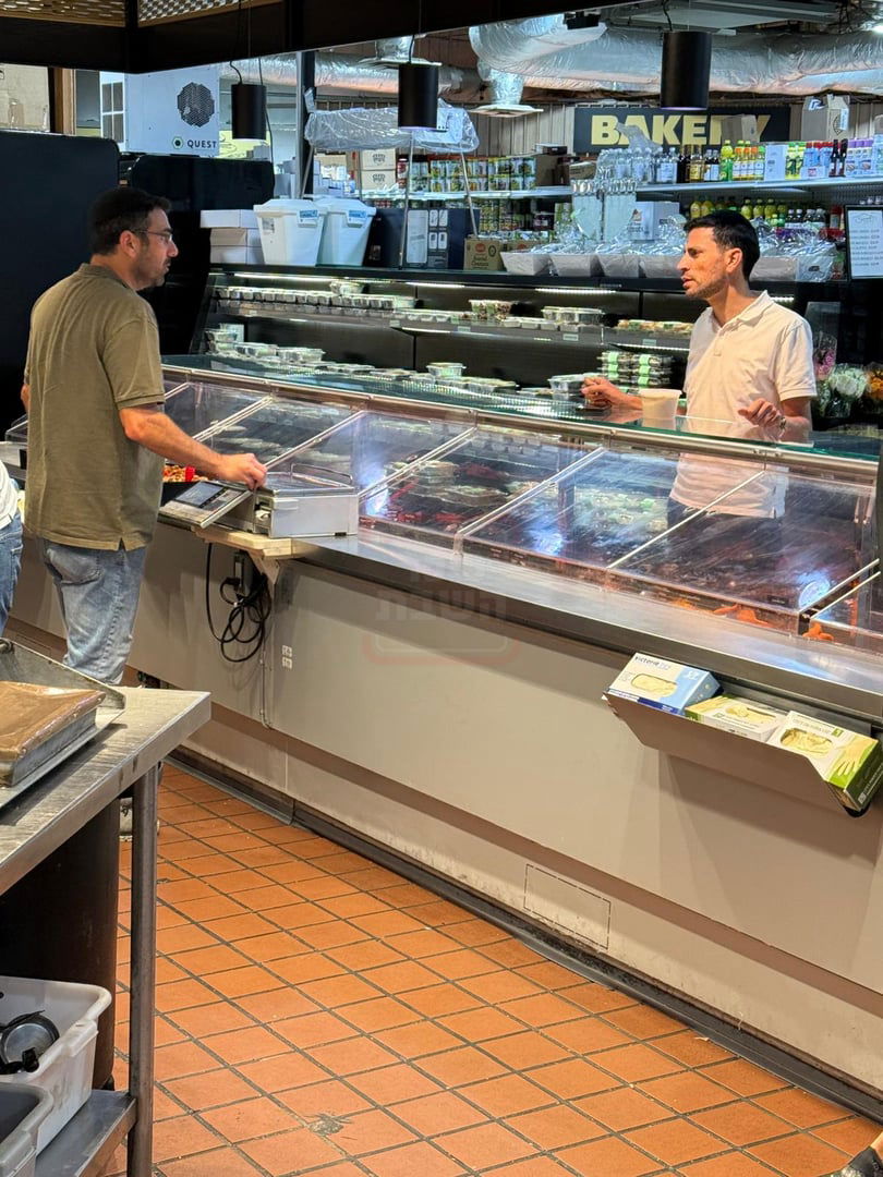 הח"כ שברח מריאיון | 'זופניק בכיכר' עם כל התמונות, הנייעס והחשיפות של השבוע