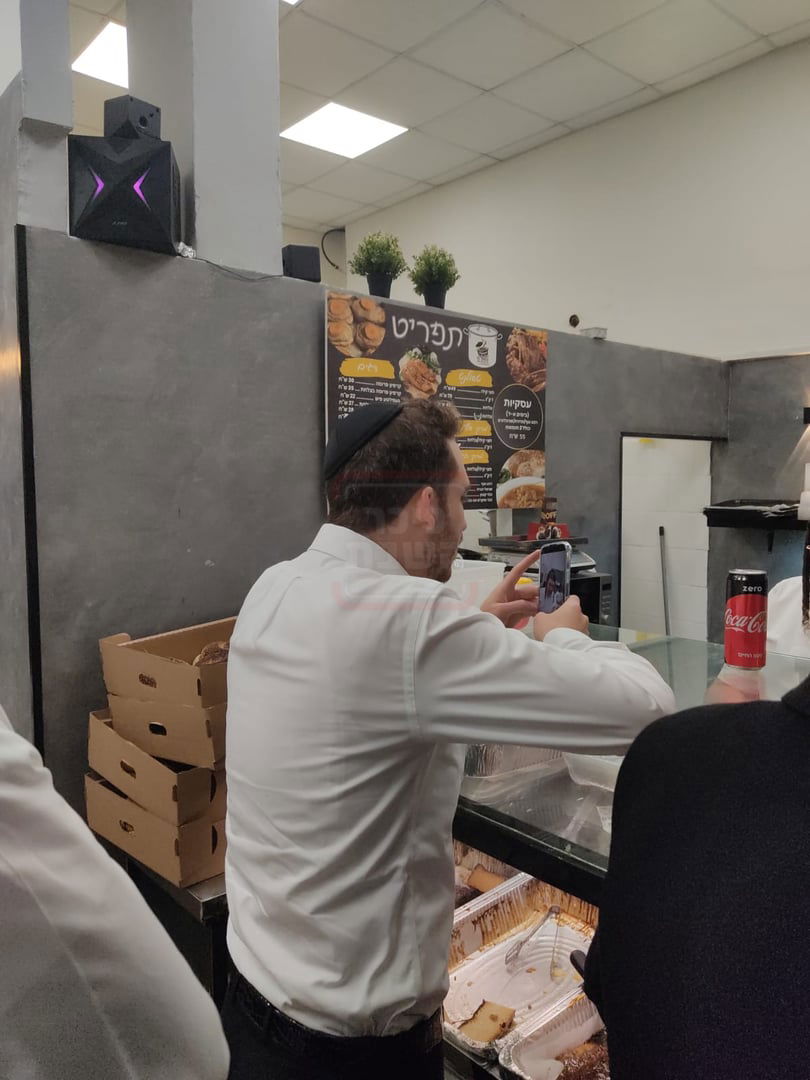 הח"כ שברח מריאיון | 'זופניק בכיכר' עם כל התמונות, הנייעס והחשיפות של השבוע