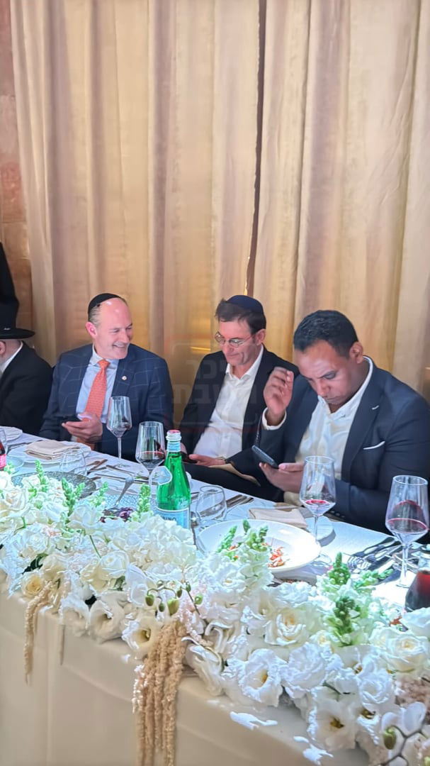 הח"כ שברח מריאיון | 'זופניק בכיכר' עם כל התמונות, הנייעס והחשיפות של השבוע