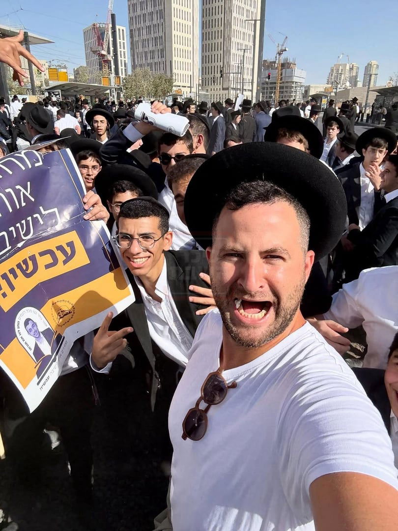 הח"כ שברח מריאיון | 'זופניק בכיכר' עם כל התמונות, הנייעס והחשיפות של השבוע