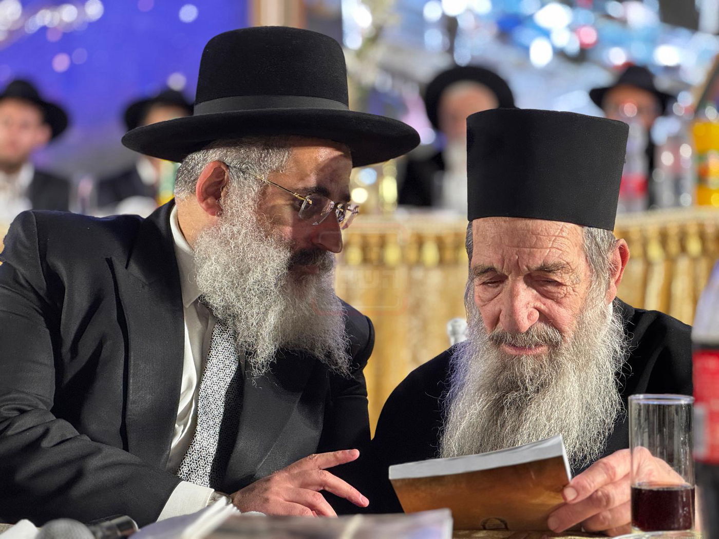 הח"כ שברח מריאיון | 'זופניק בכיכר' עם כל התמונות, הנייעס והחשיפות של השבוע