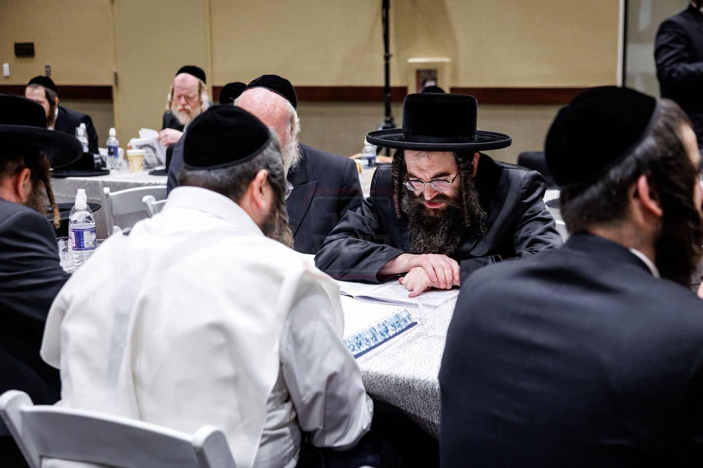 סיום חצי ש"ס בסאטמר