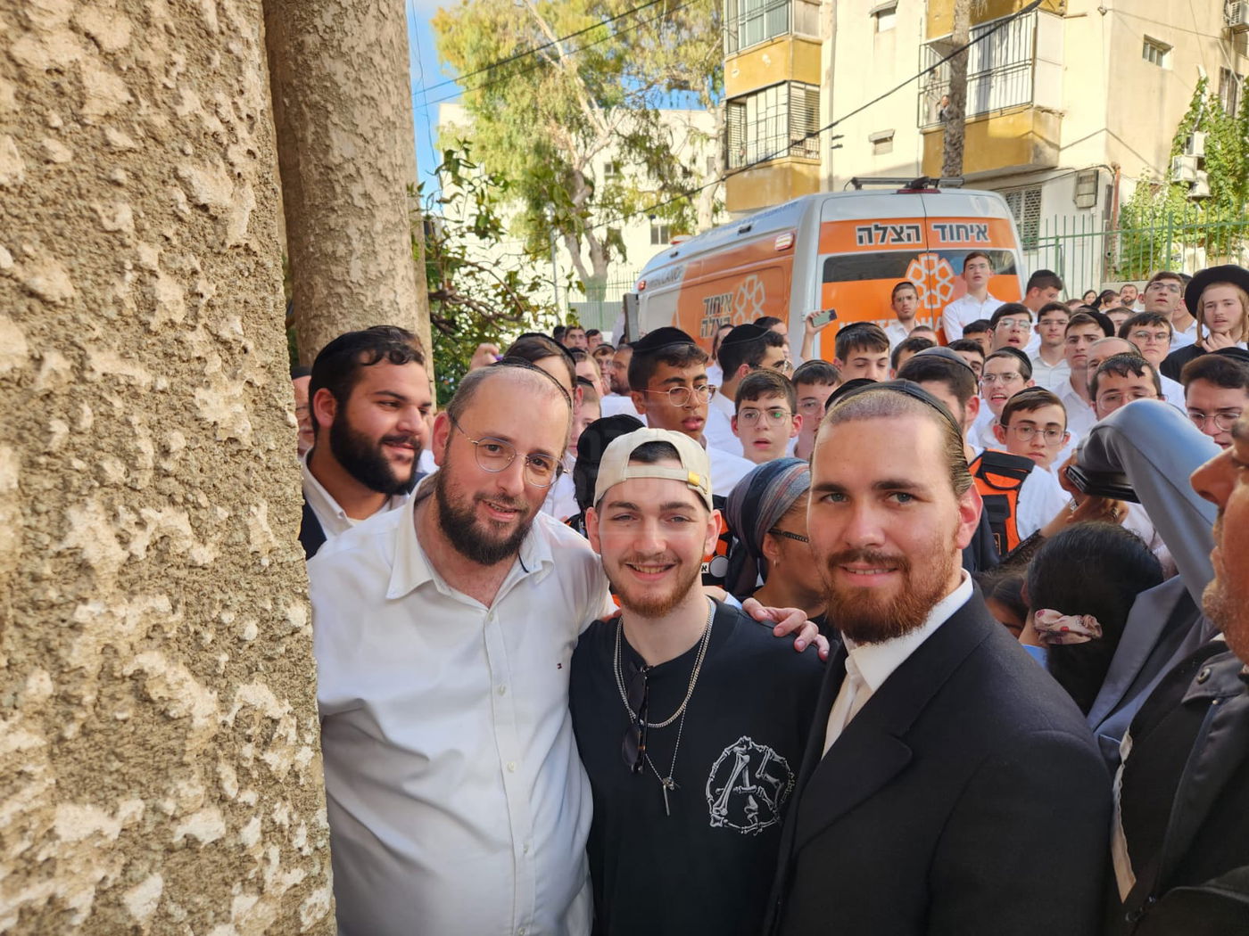 הח"כ שברח מריאיון | 'זופניק בכיכר' עם כל התמונות, הנייעס והחשיפות של השבוע