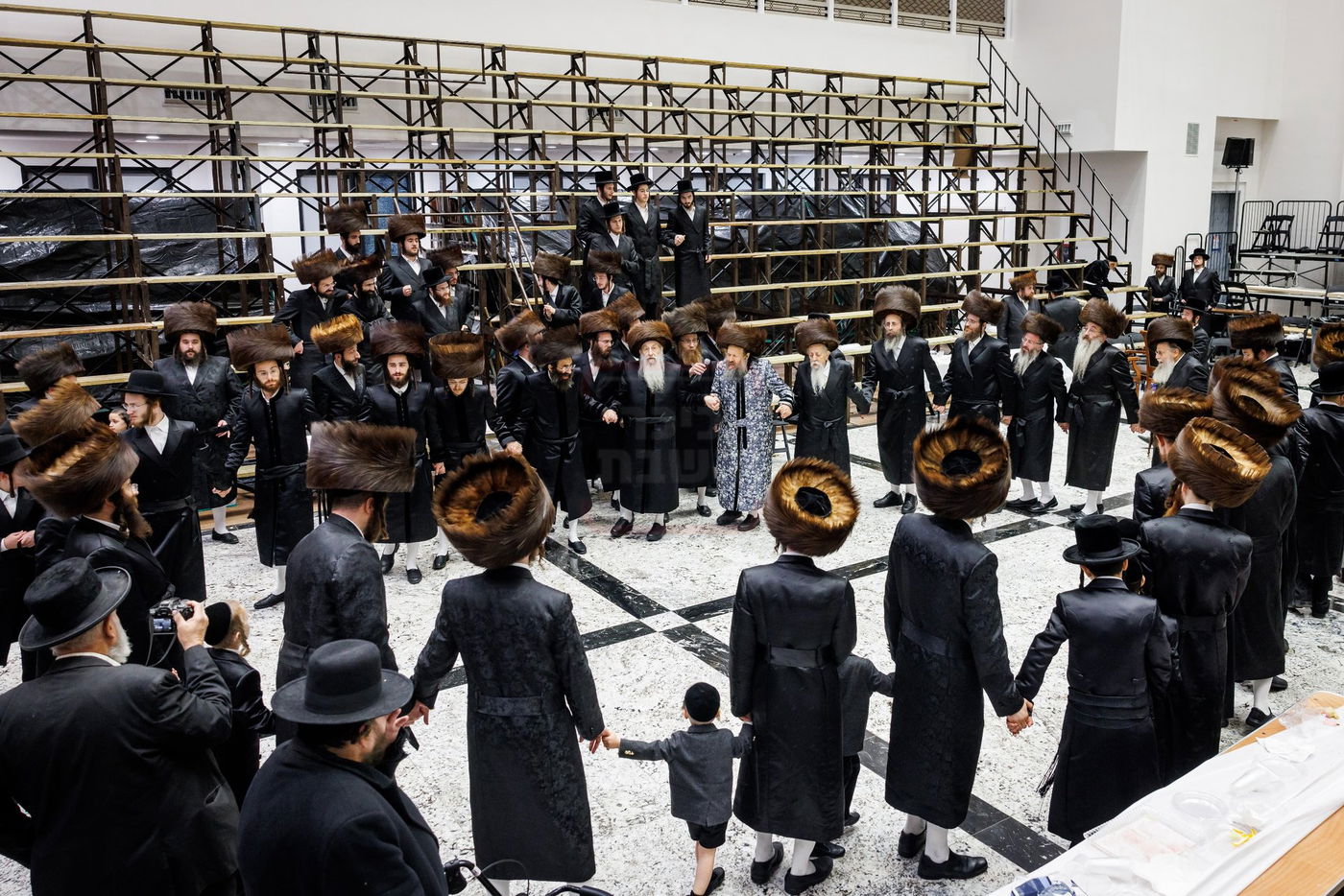 שמחת נישואי נכדת האדמו"ר מבאבוב 45