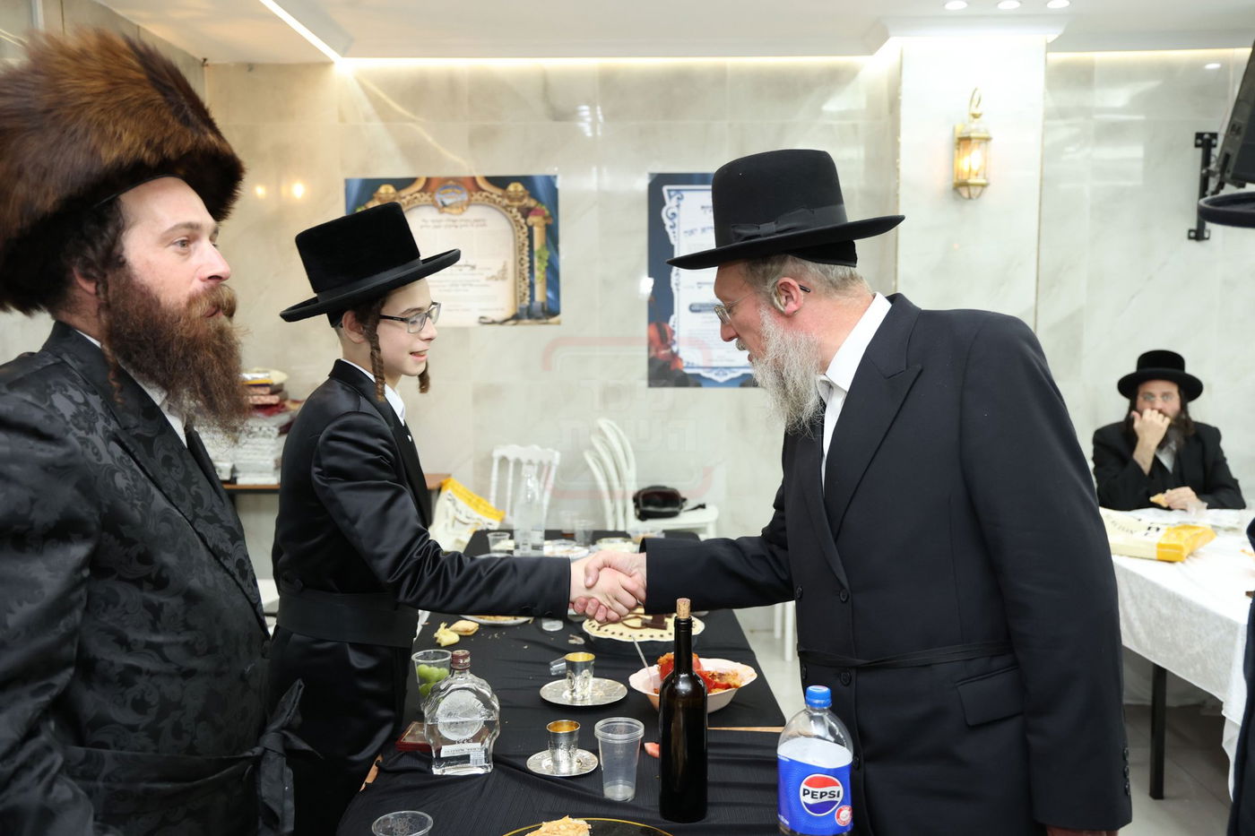 שמחת הבר מצוה לבן הרב אלימלך וייס 