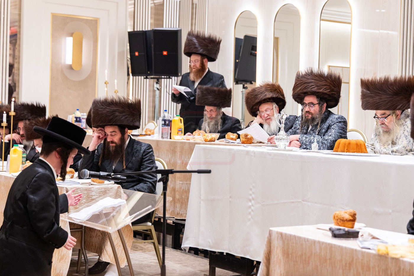 סיום מס' קידושין ע"י ילדי סאטמאר בוויליאמסבורג