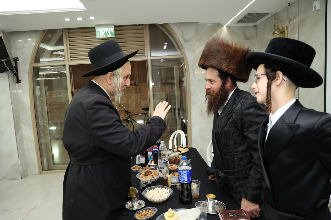 שמחת הבר מצוה לבן הרב אלימלך וייס 