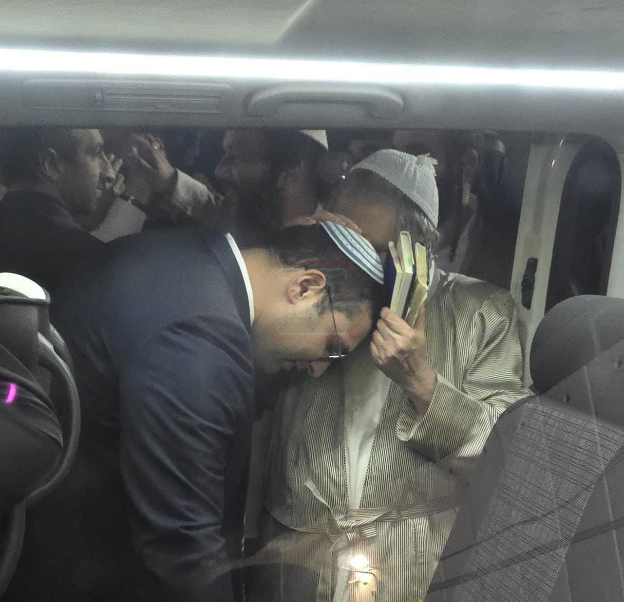 בתוך חודשיים הרכב נגנב פעמיים | 'זופניק בכיכר' עם כל התמונות, הנייעס והחשיפות של השבוע