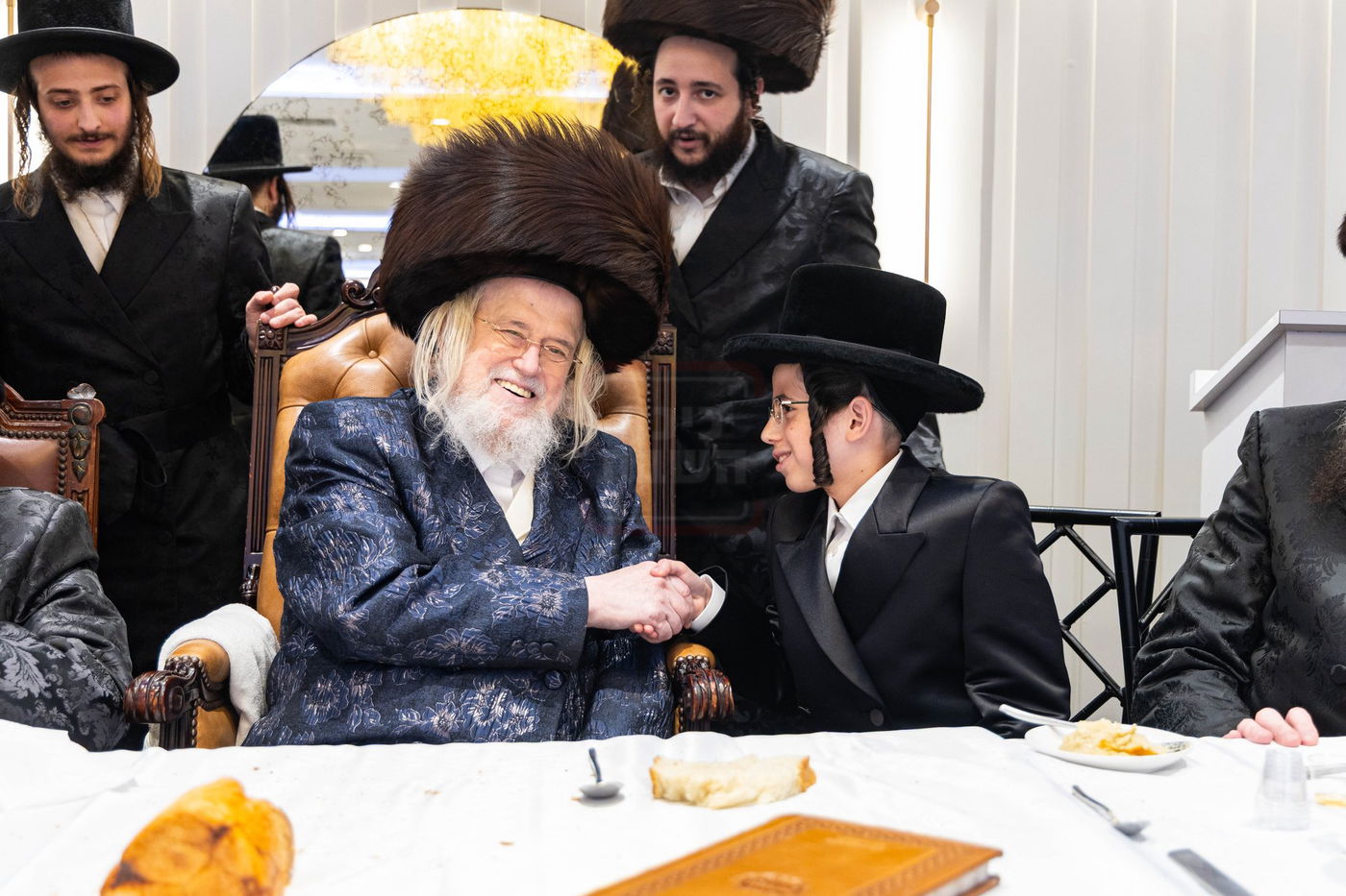 שמחת בר המצווה לנין האדמו"ר ממונקאטש