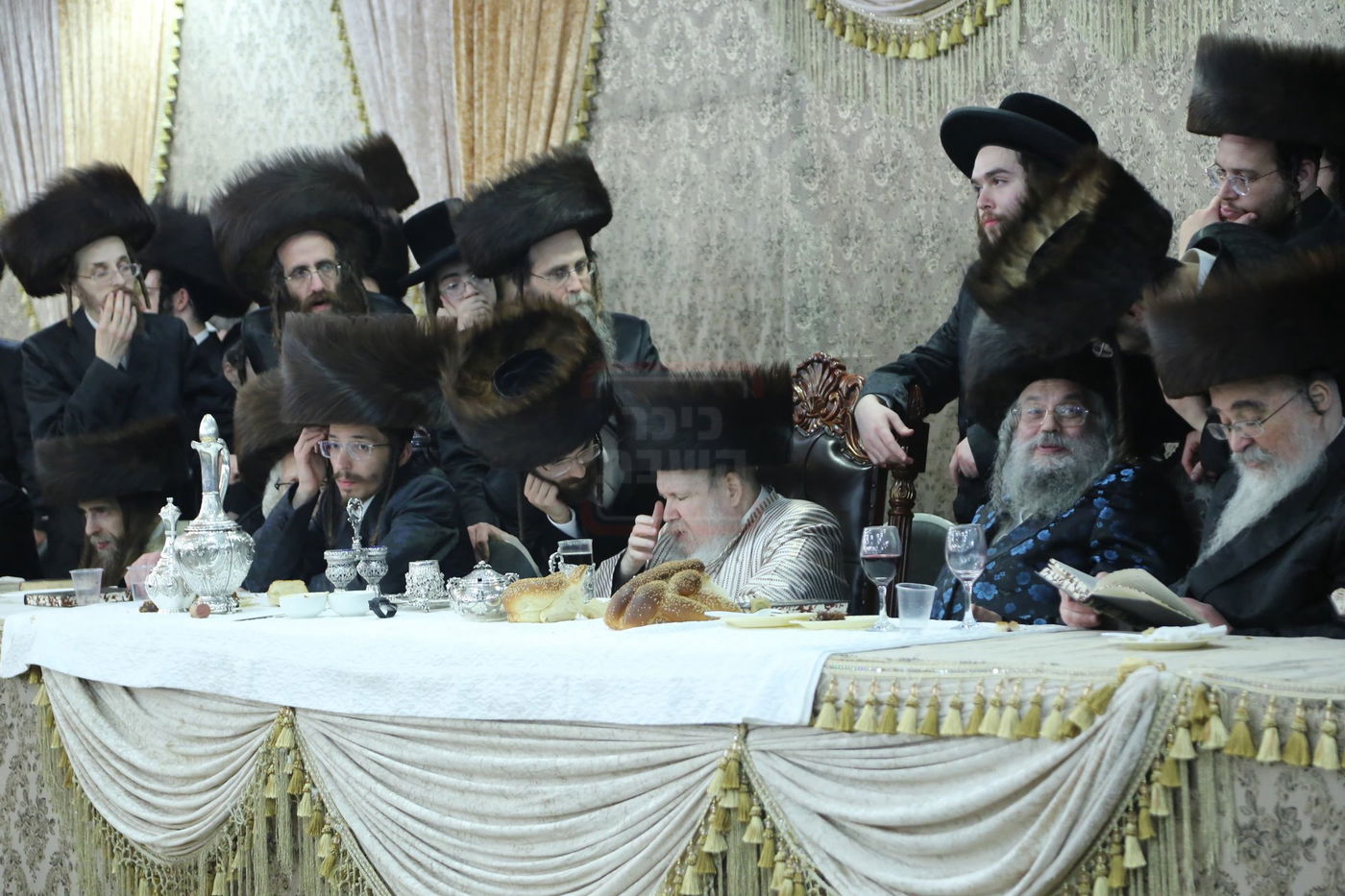 שמחת נישואי נכדת האדמו"ר מלעלוב ארה"ב