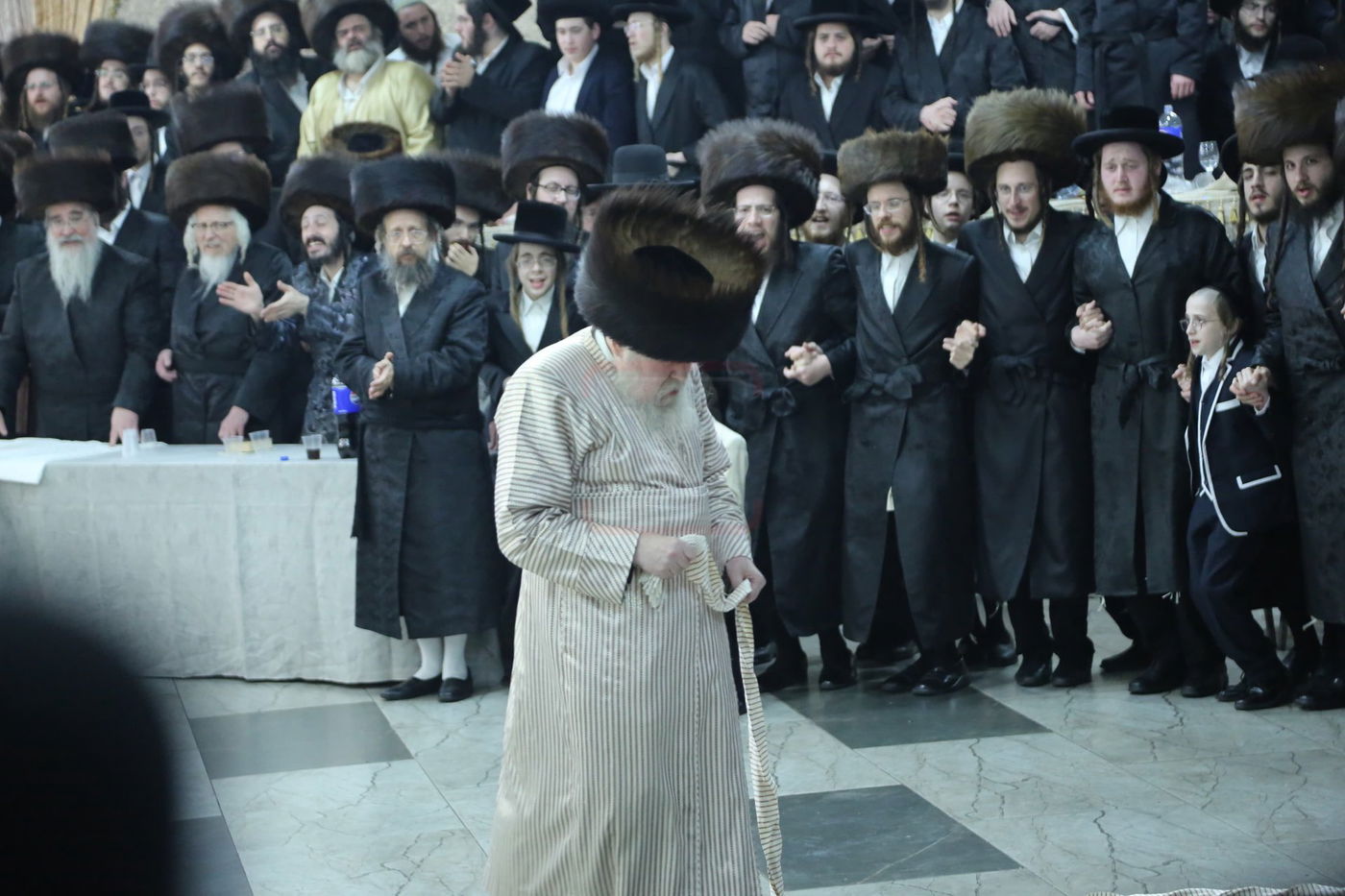 שמחת נישואי נכדת האדמו"ר מלעלוב ארה"ב