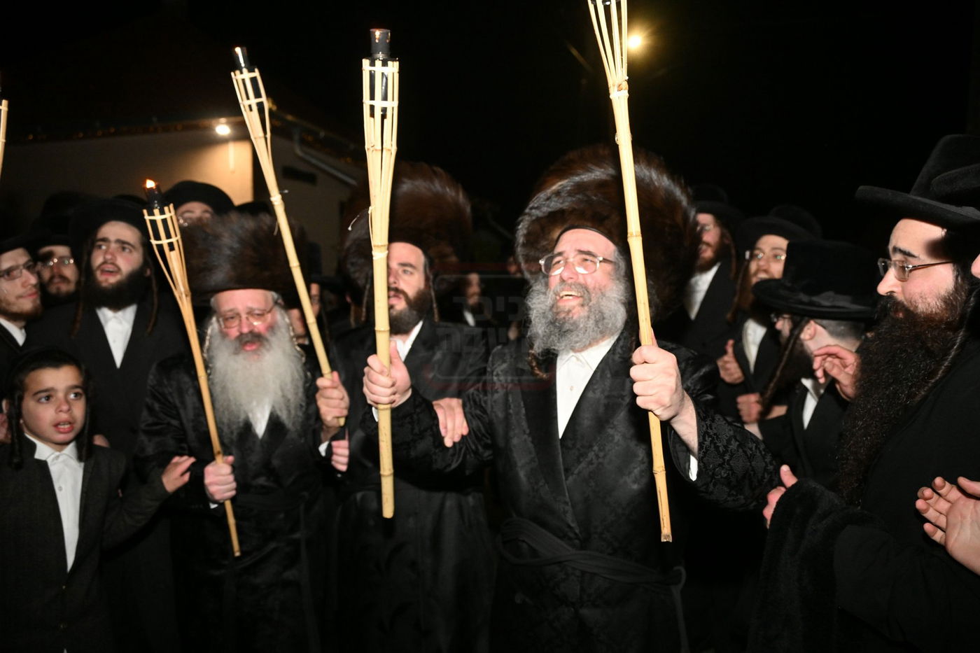 מעמד הכנסת ספר תורה בעיירת דארג