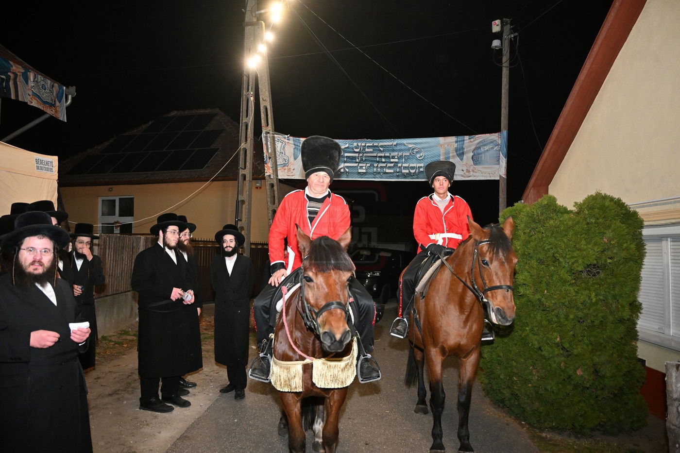 מעמד הכנסת ספר תורה בעיירת דארג