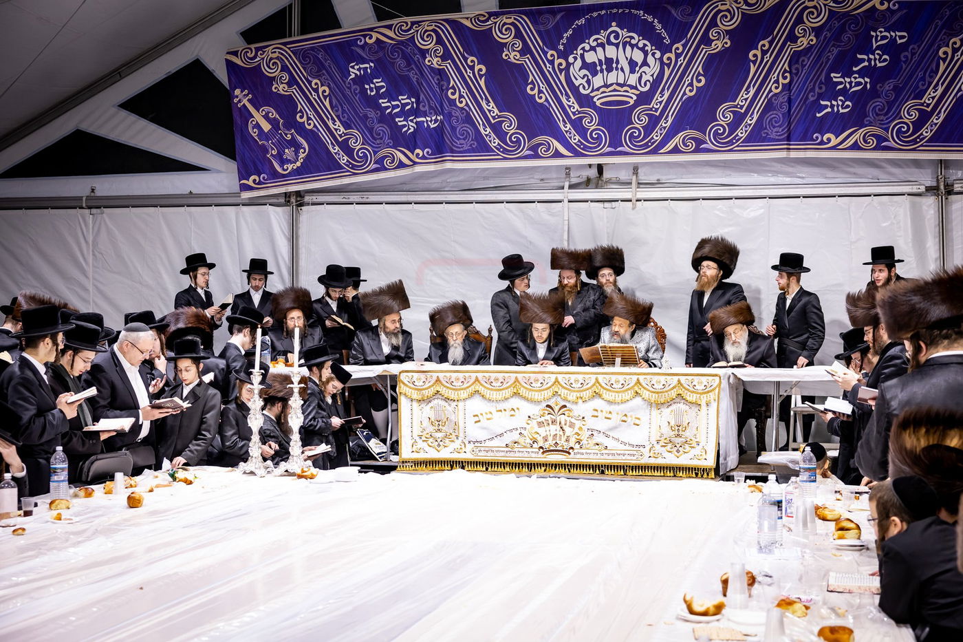 האדמו"ר מבאבוב 45 בשב"ק בעיר יוניאן