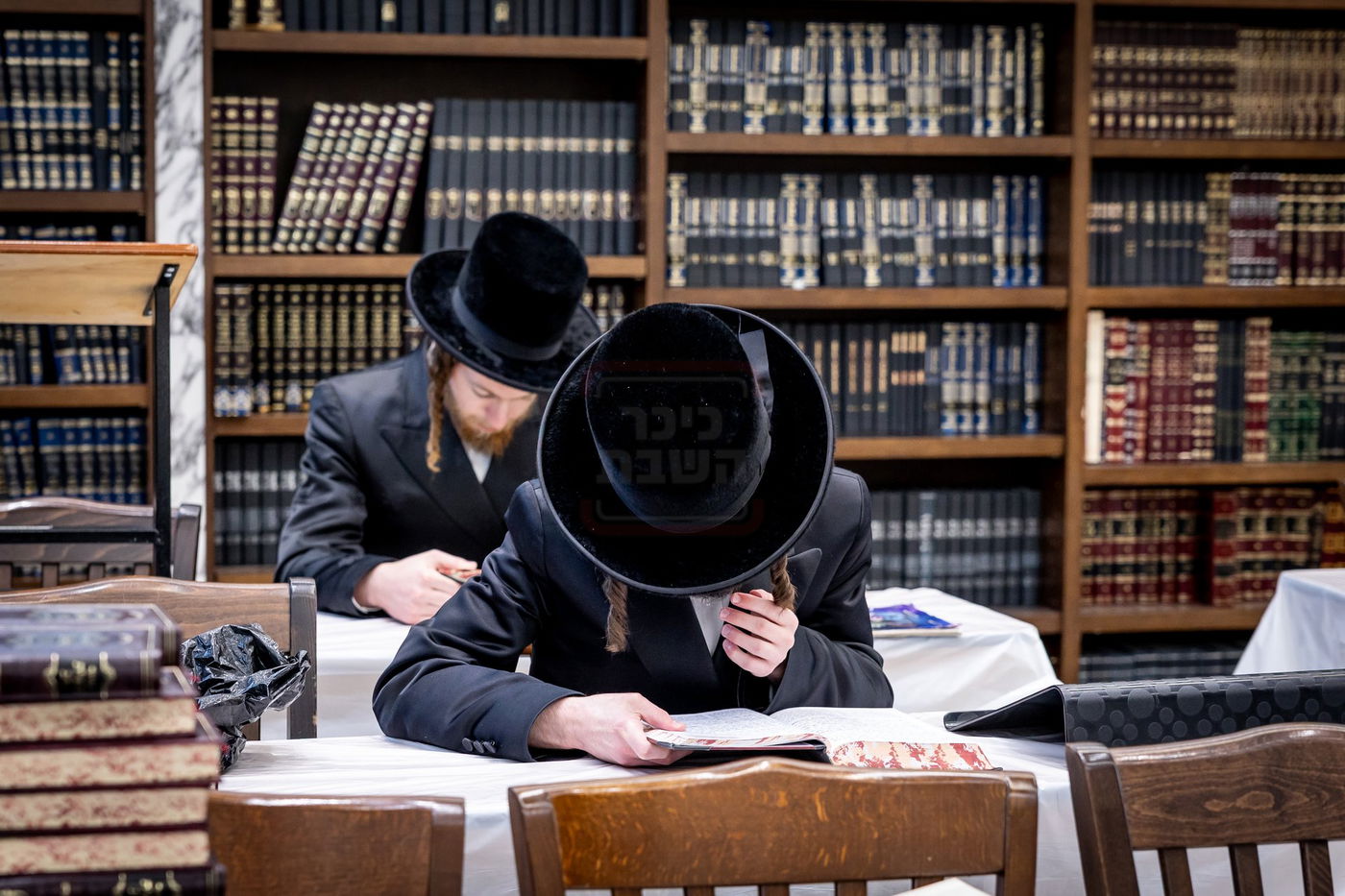 ההכנות לשב"ק בצל האדמו"ר מבאבוב 45 בעיר יוניאן