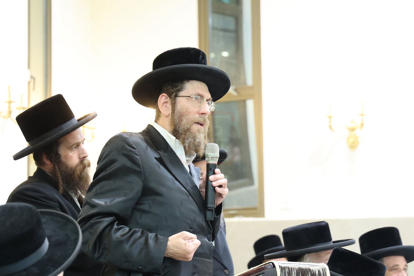 סעודת הודאה בקרעטשניף י-ם