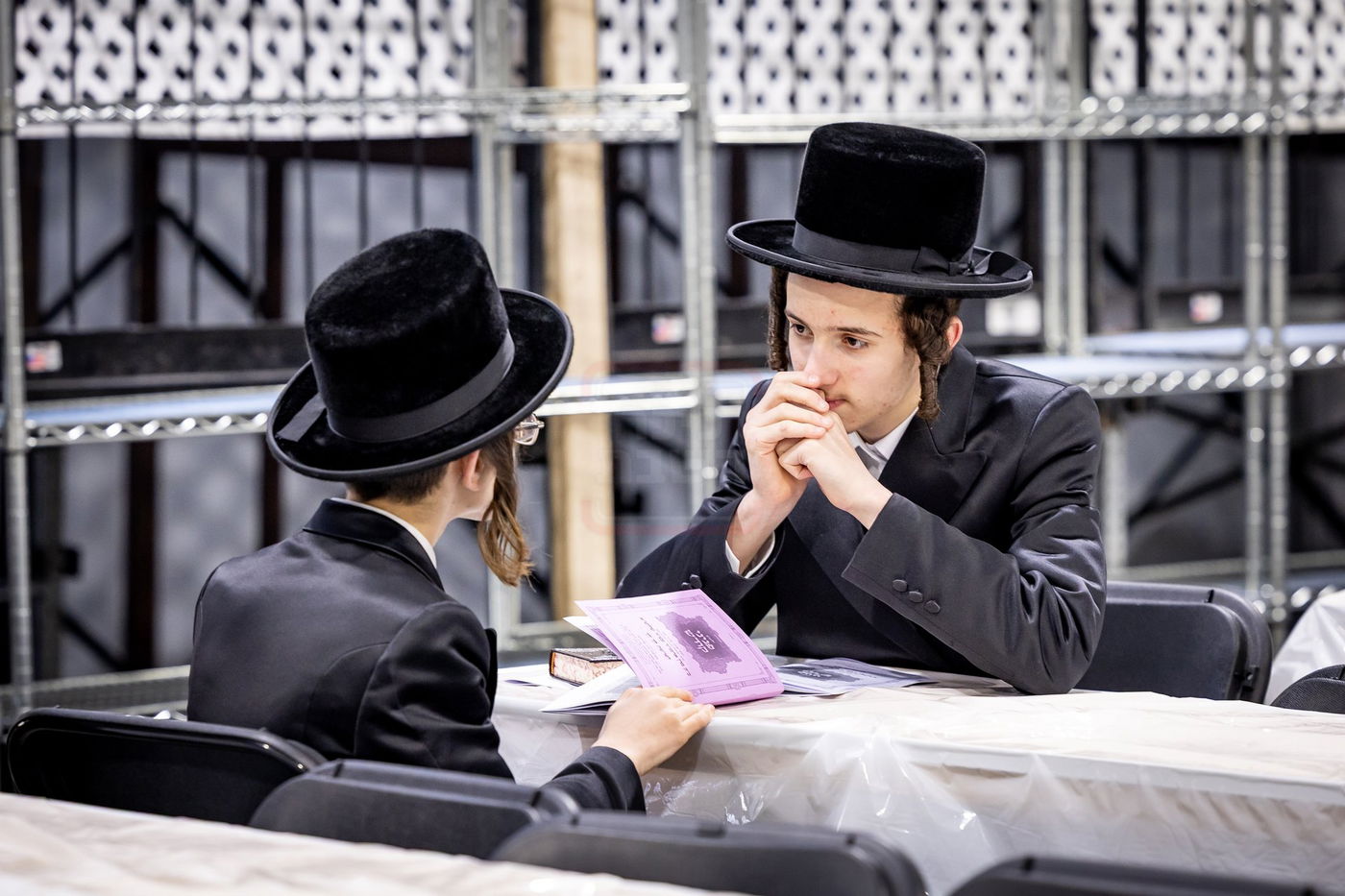 ההכנות לשב"ק בצל האדמו"ר מבאבוב 45 בעיר יוניאן