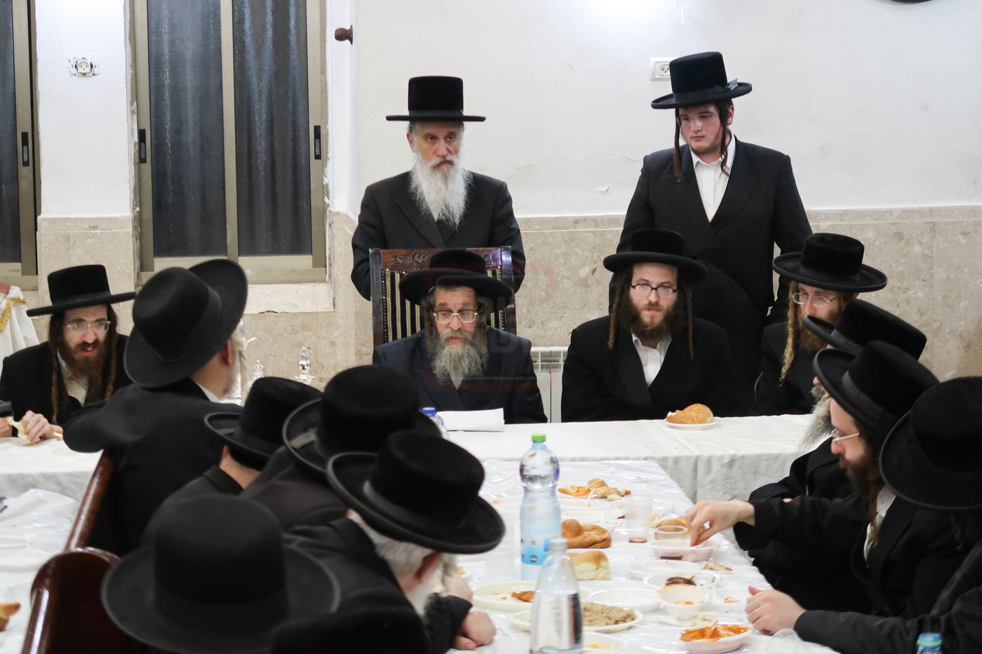 סעודת הודאה בקרעטשניף סיגעט