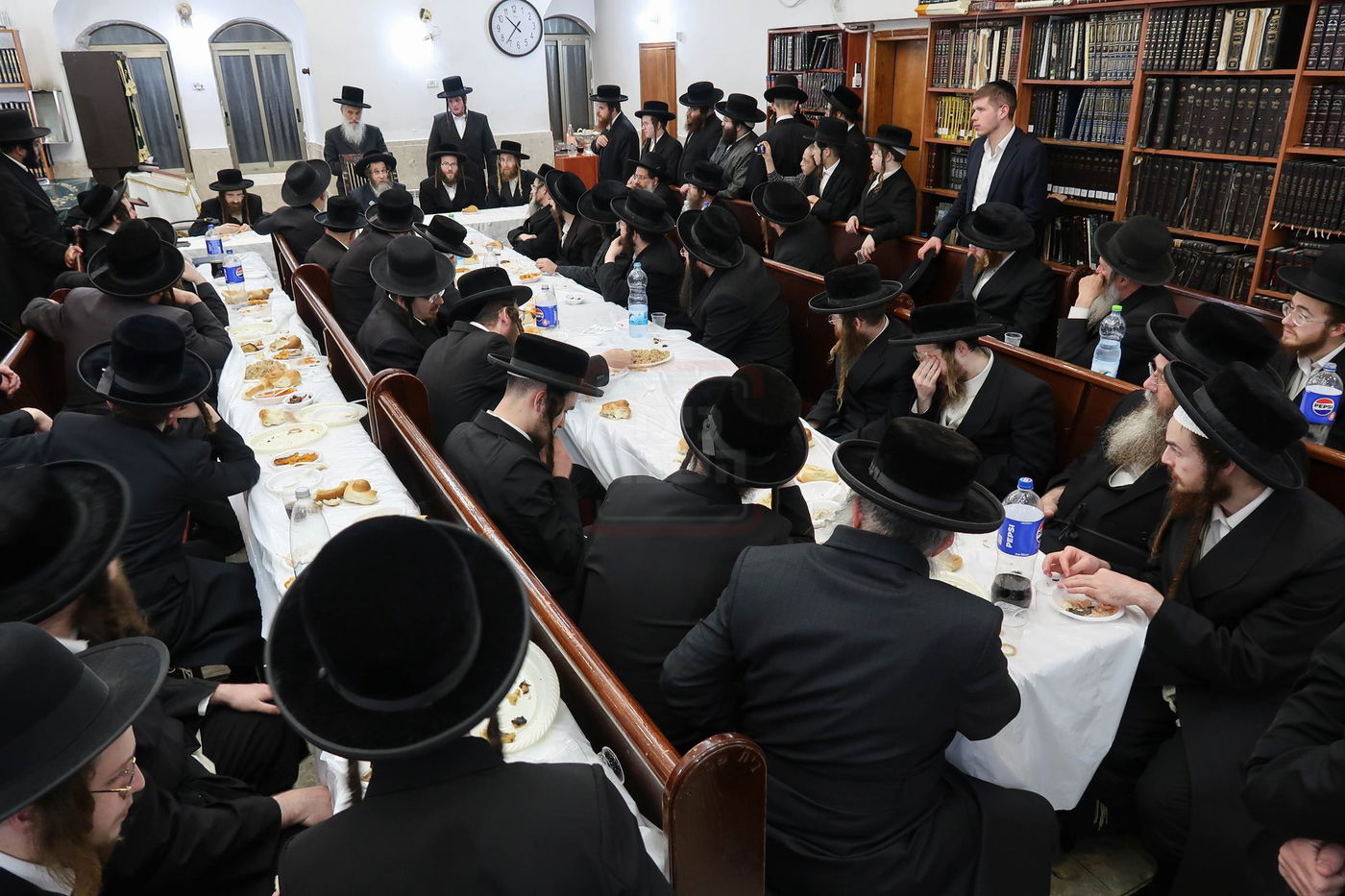 סעודת הודאה בקרעטשניף סיגעט