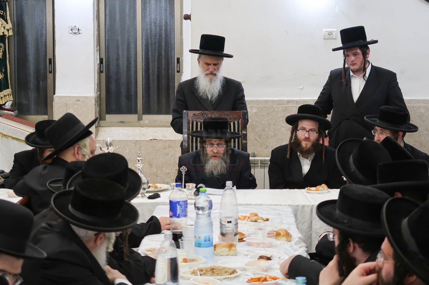 סעודת הודאה בקרעטשניף סיגעט