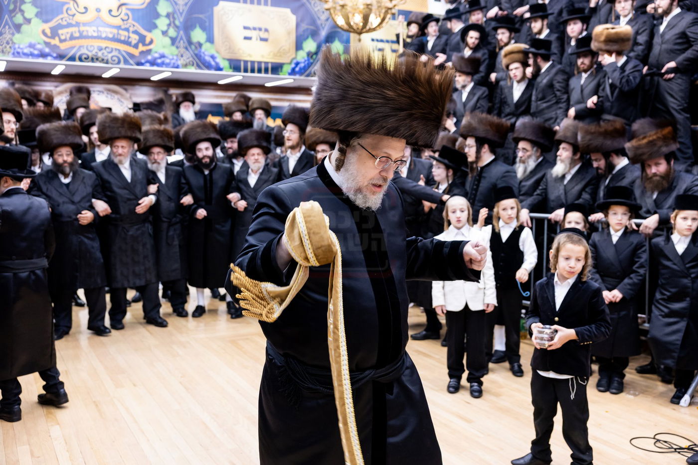 שמחת בית קראלי - ברעזשאן - אולם - זאליזשא - זלאטשוב