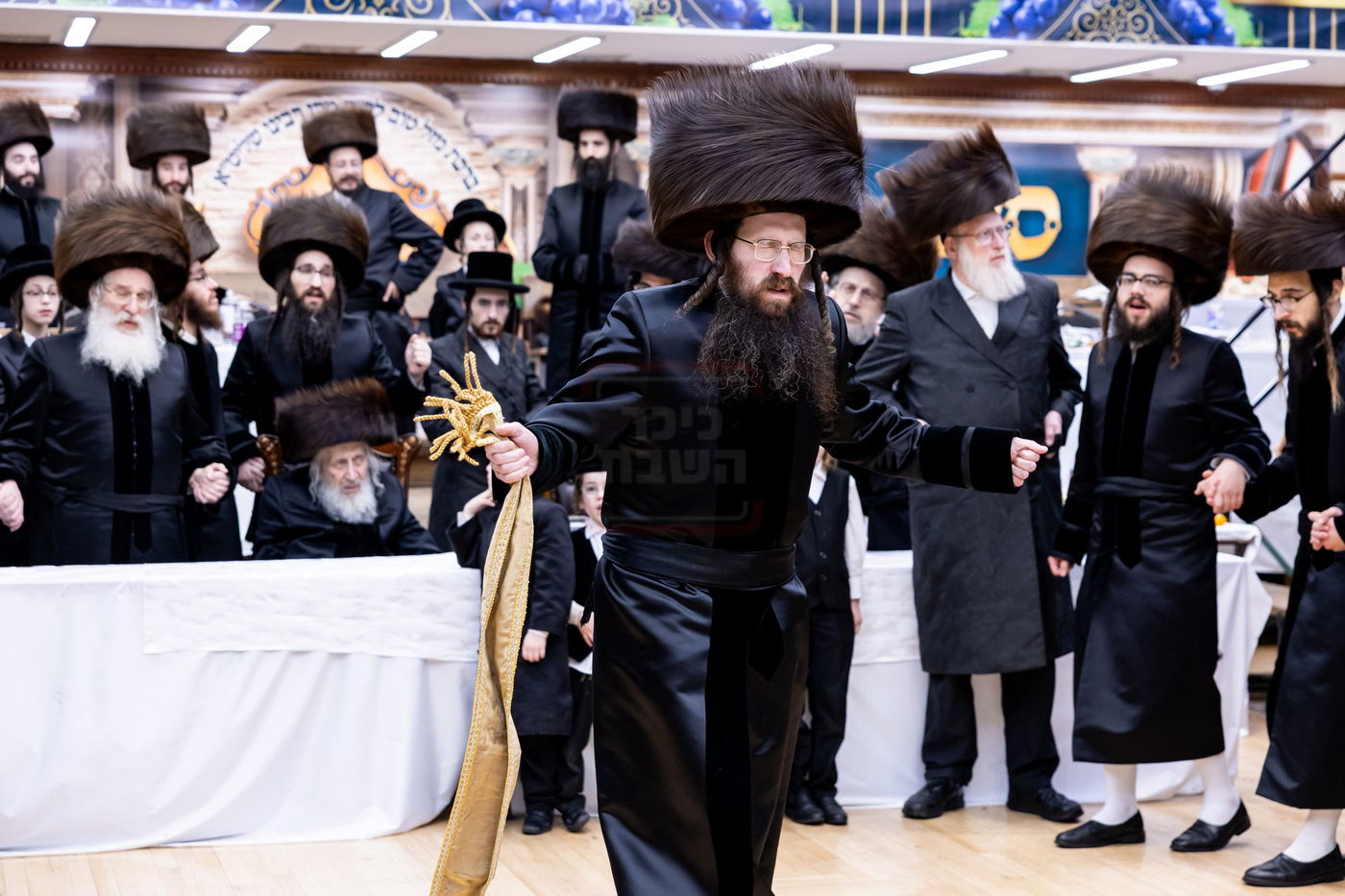 שמחת בית קראלי - ברעזשאן - אולם - זאליזשא - זלאטשוב