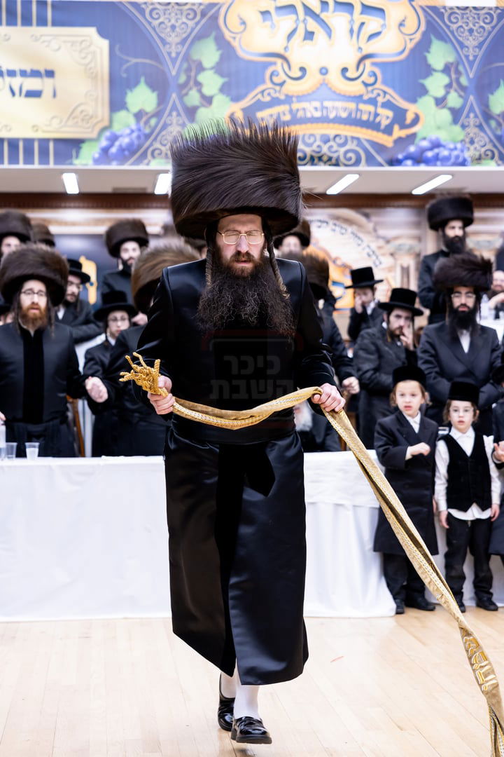 שמחת בית קראלי - ברעזשאן - אולם - זאליזשא - זלאטשוב