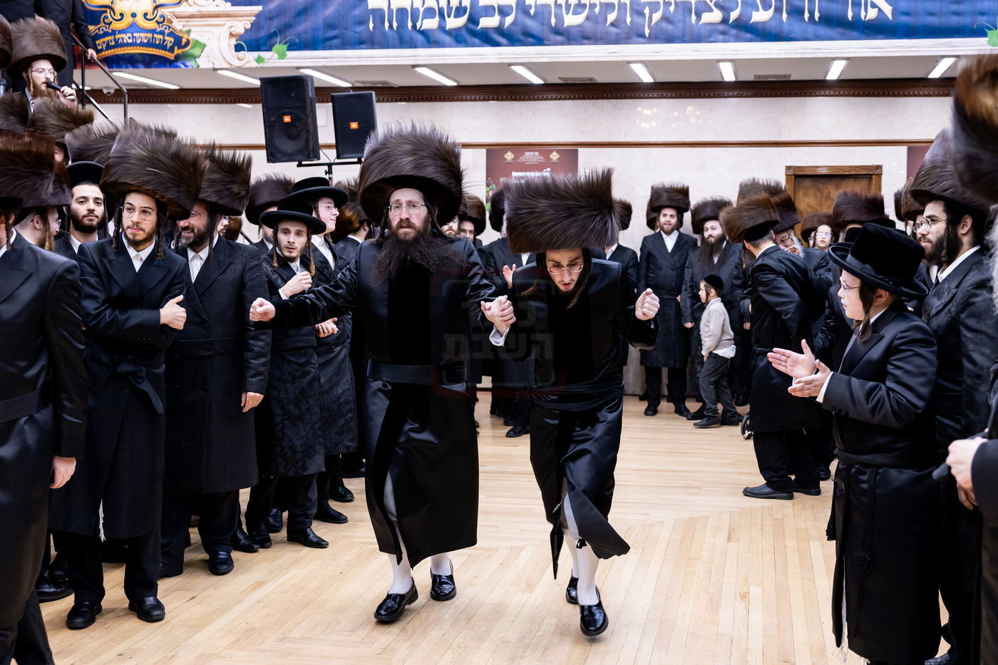 שמחת בית קראלי - ברעזשאן - אולם - זאליזשא - זלאטשוב