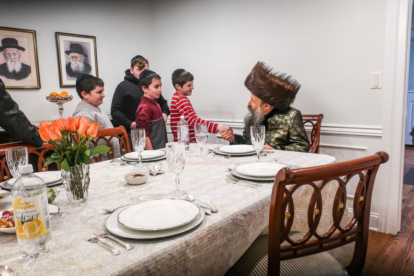 מסע האדמורי"ם מבאבוב 45 וגיסו האדמו"ר מראחמיסטריווקא לשיקאגו 