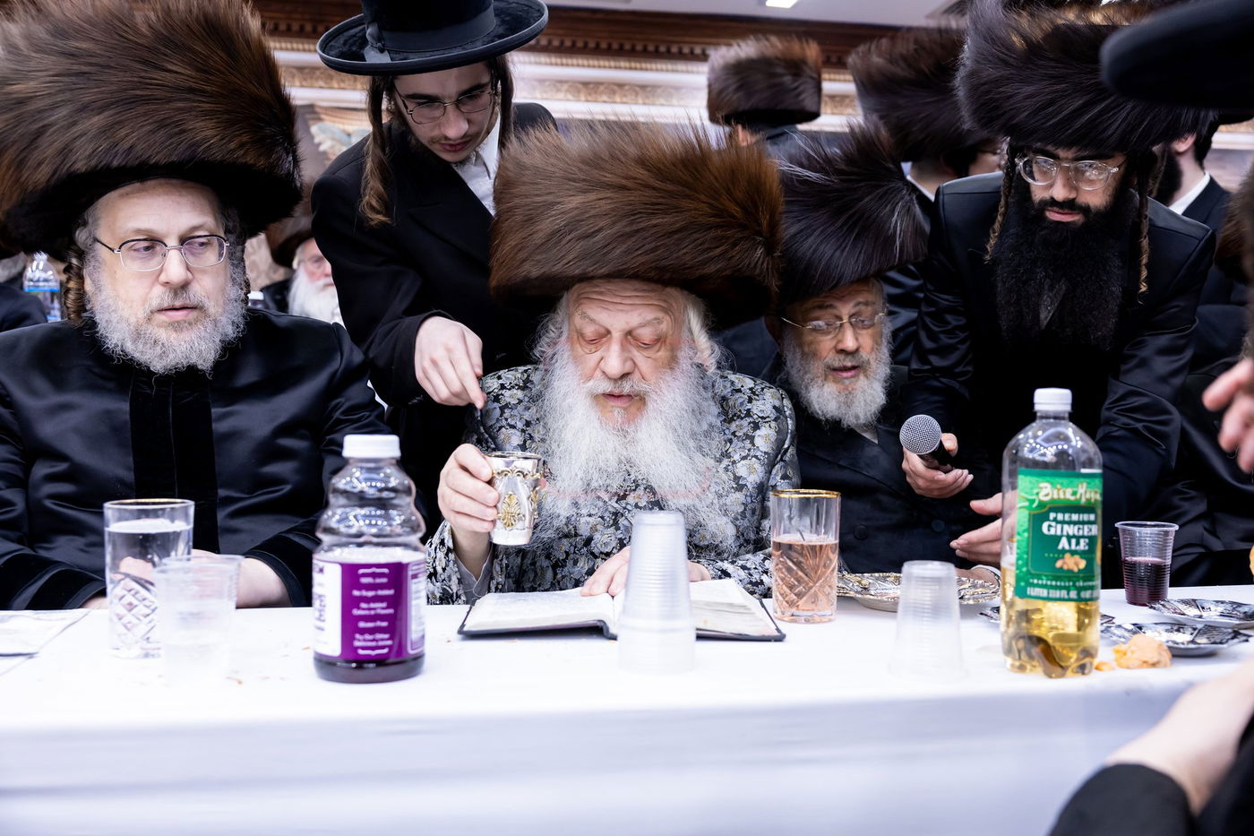 שמחת בית קראלי - ברעזשאן - אולם - זאליזשא - זלאטשוב