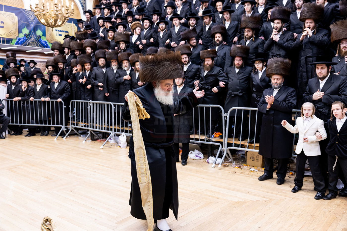 שמחת בית קראלי - ברעזשאן - אולם - זאליזשא - זלאטשוב