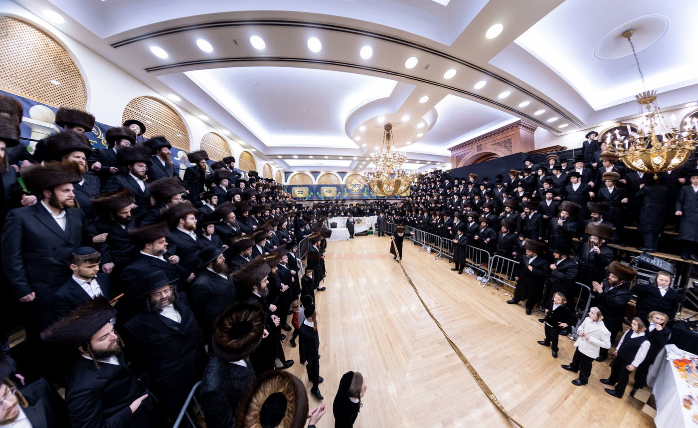 שמחת בית קראלי - ברעזשאן - אולם - זאליזשא - זלאטשוב