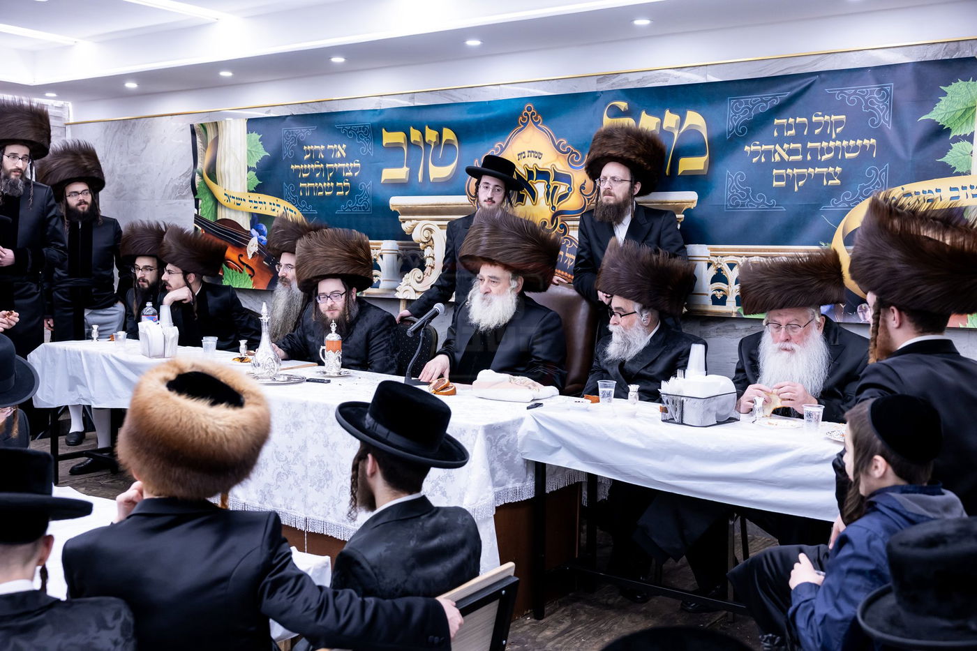 שמחת בית קראלי - ברעזשאן - אולם - זאליזשא - זלאטשוב