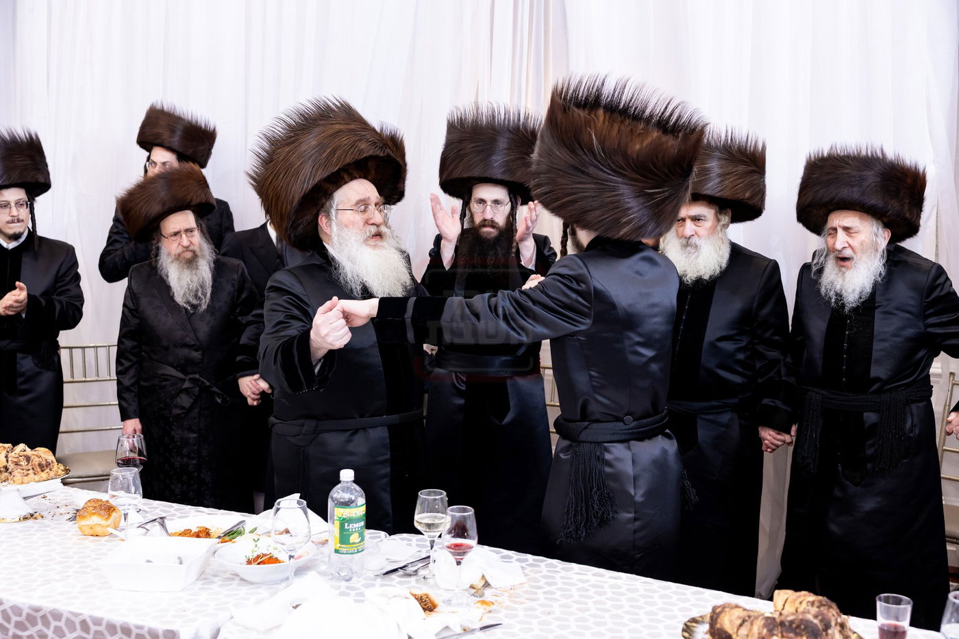 שמחת בית קראלי - ברעזשאן - אולם - זאליזשא - זלאטשוב