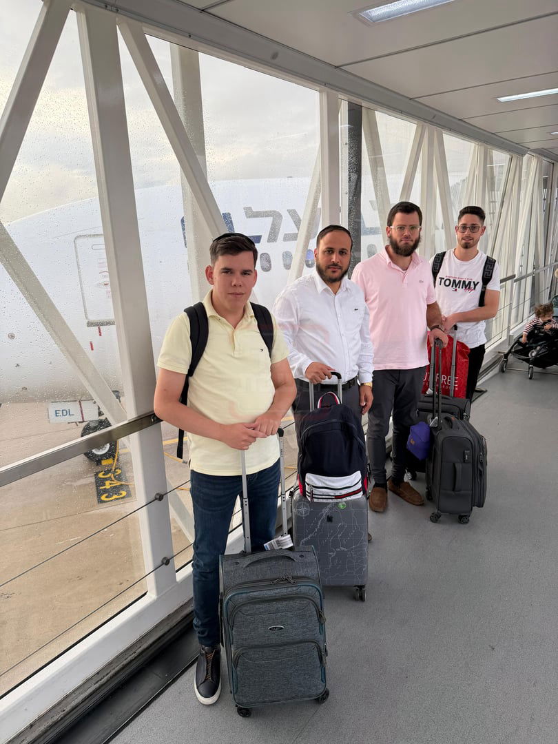 מה חיפשו החוקרים בבית העוזר החרדי? | 'זופניק בכיכר' עם כל התמונות, הנייעס והחשיפות של השבוע