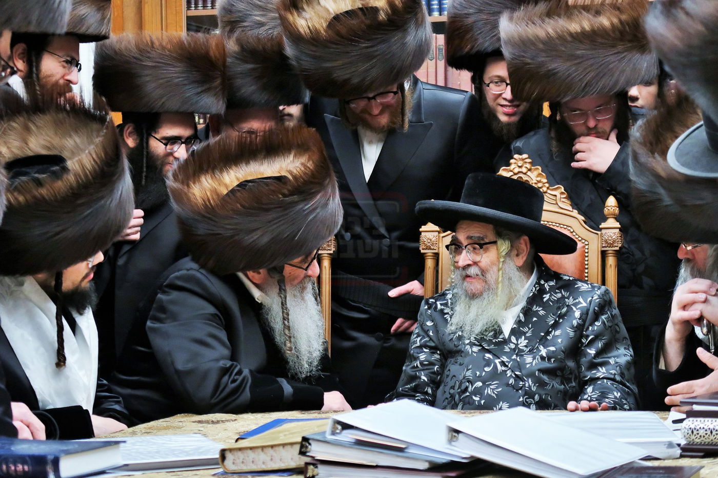 האדמו"רים מספינקא וראחוב בביקור אצל האדמו"ר מסאטמר