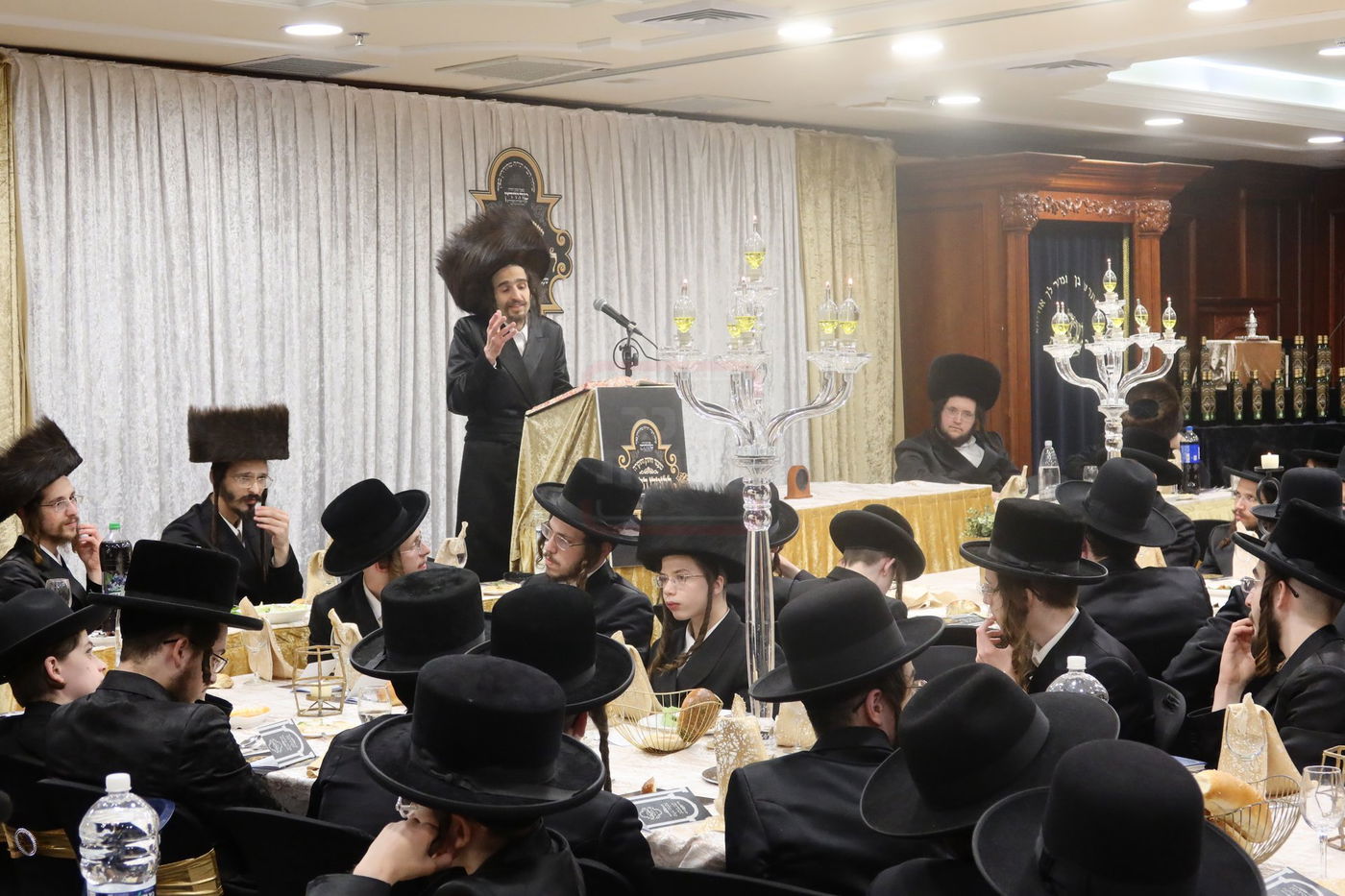 מעמד חלוקת פרסים ב'נחלת יעקב'