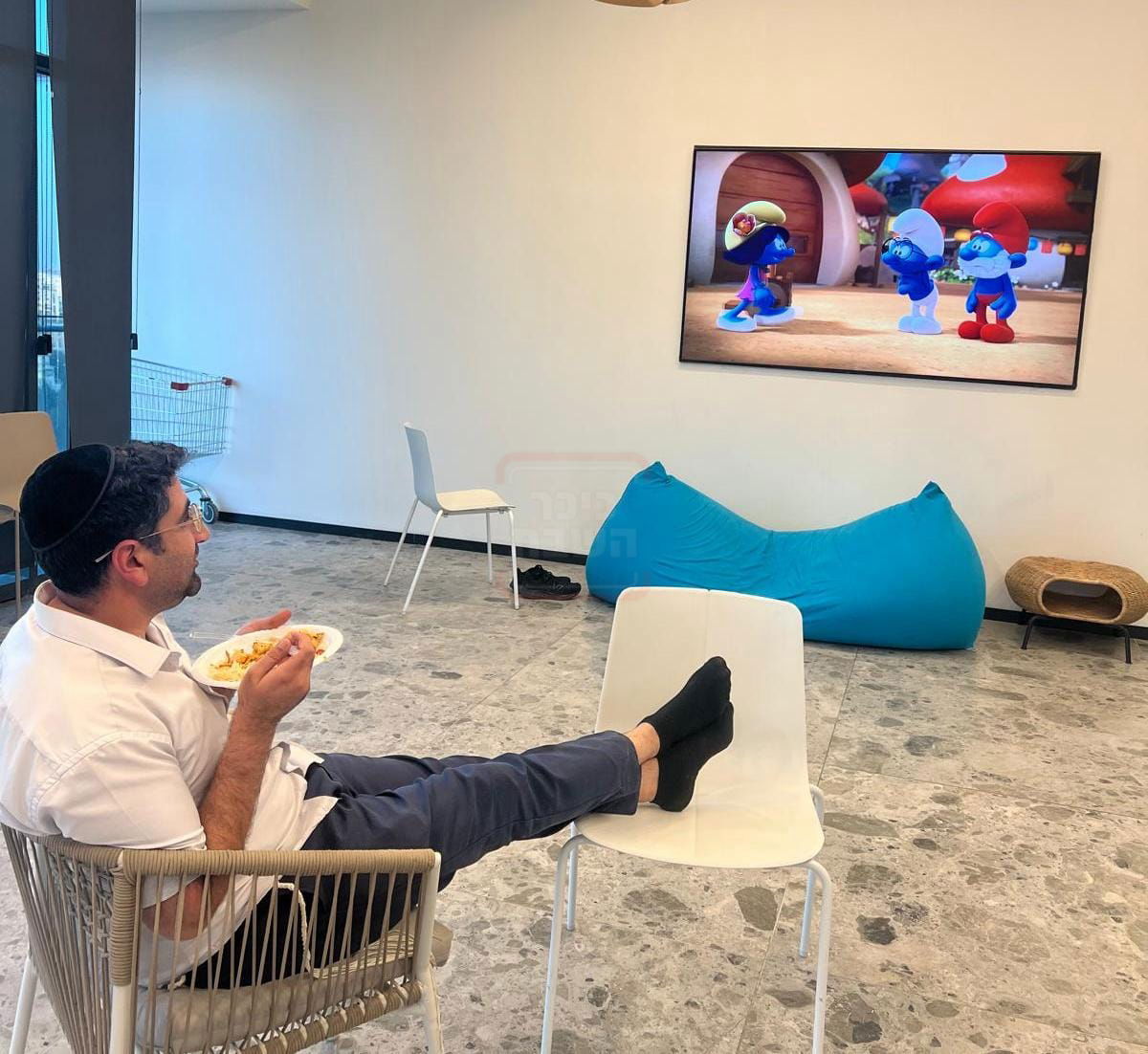 מה חיפשו החוקרים בבית העוזר החרדי? | 'זופניק בכיכר' עם כל התמונות, הנייעס והחשיפות של השבוע