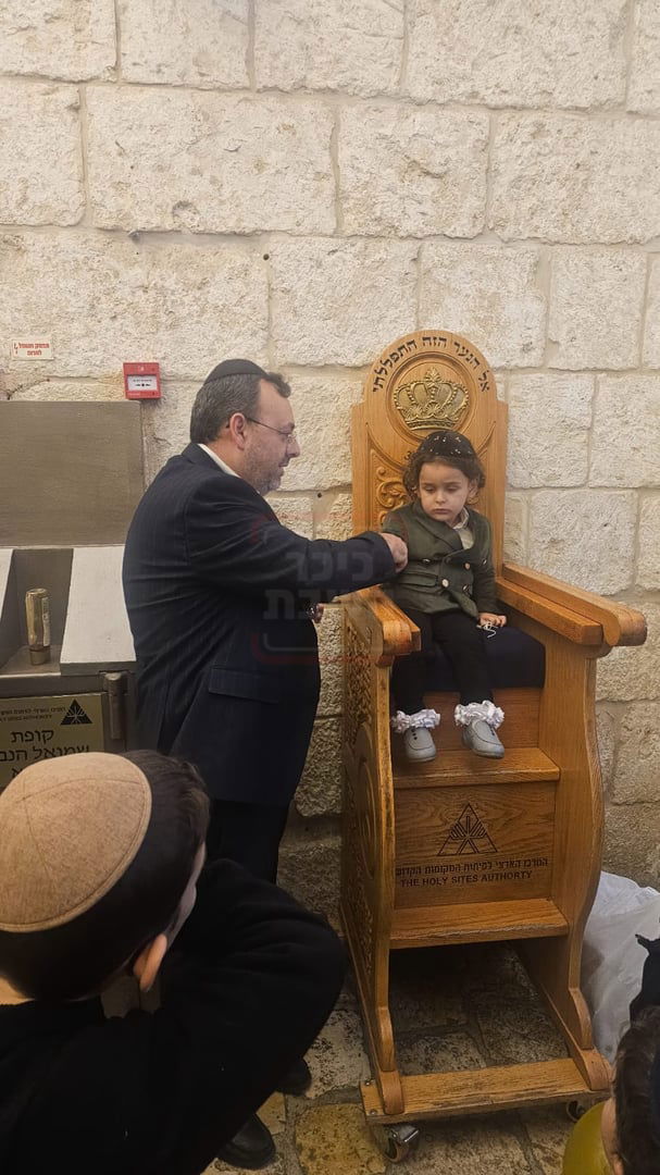 מה חיפשו החוקרים בבית העוזר החרדי? | 'זופניק בכיכר' עם כל התמונות, הנייעס והחשיפות של השבוע