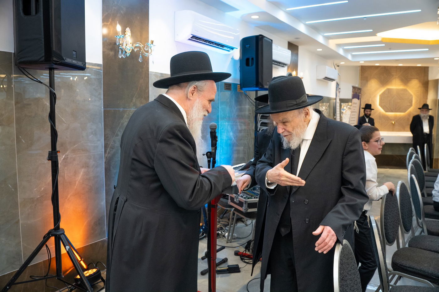 שמחץ בר המצווה לבן הרה"ג ר' חיים שולמן