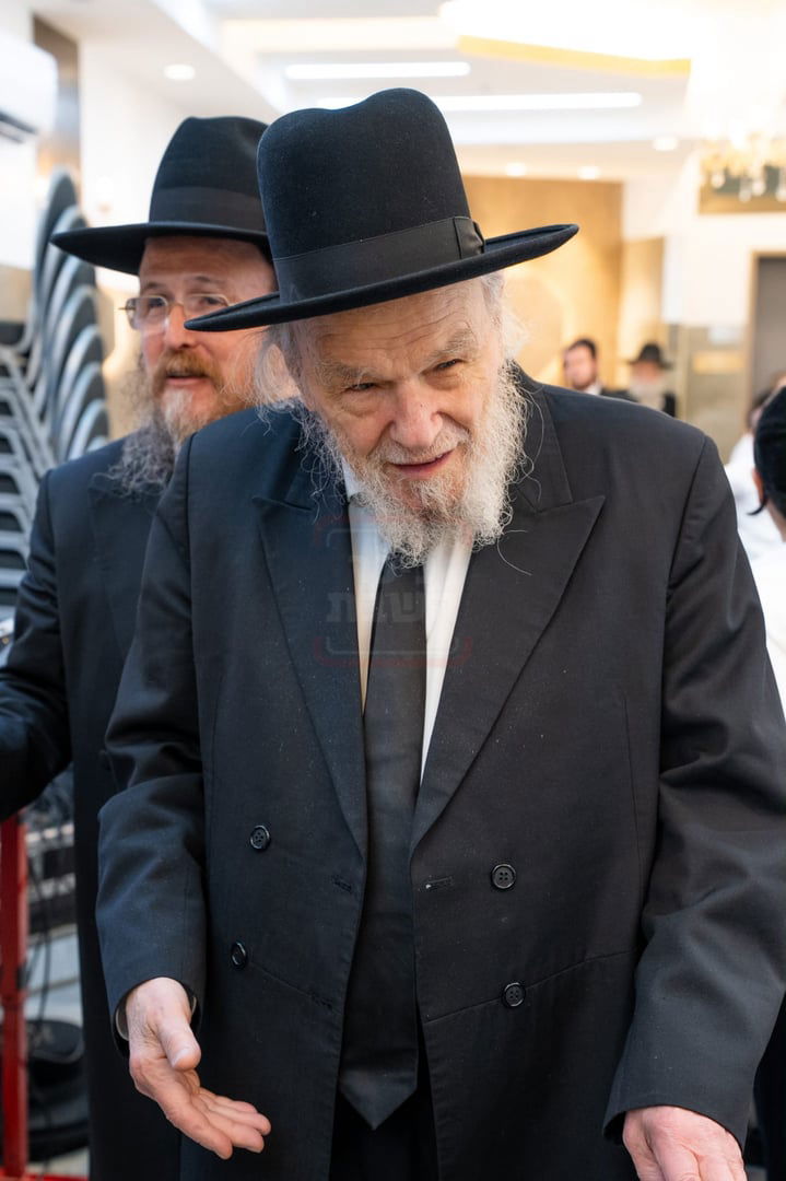 שמחץ בר המצווה לבן הרה"ג ר' חיים שולמן