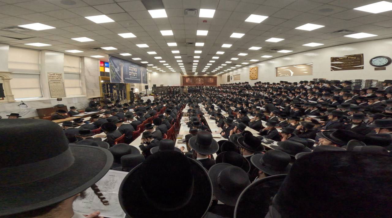 מעמד צאתכם לשלום לאדמו"ר מסאטמר