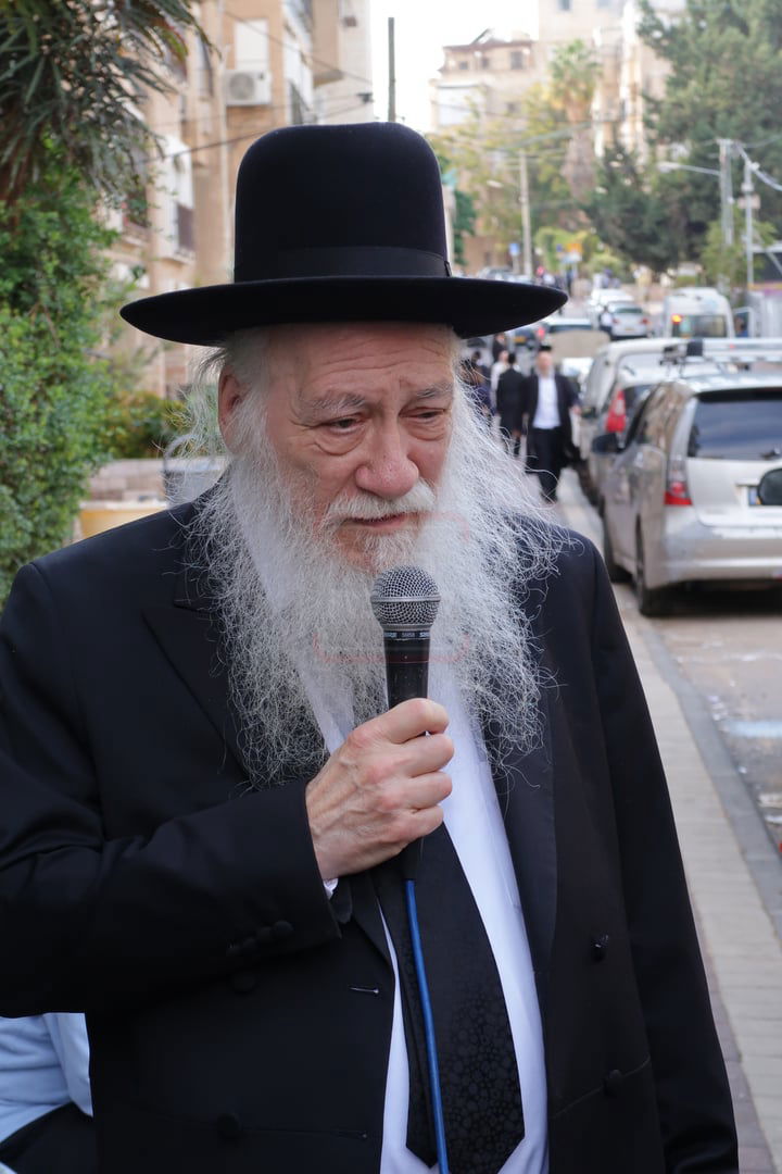 הלוויית הגאון רבי אליהו רפול זצ"ל