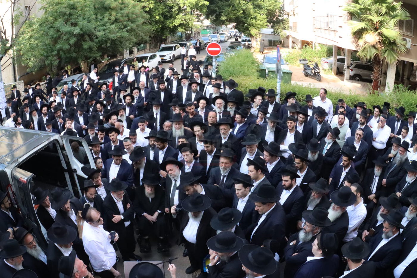 הלוויית הגאון רבי אליהו רפול זצ"ל